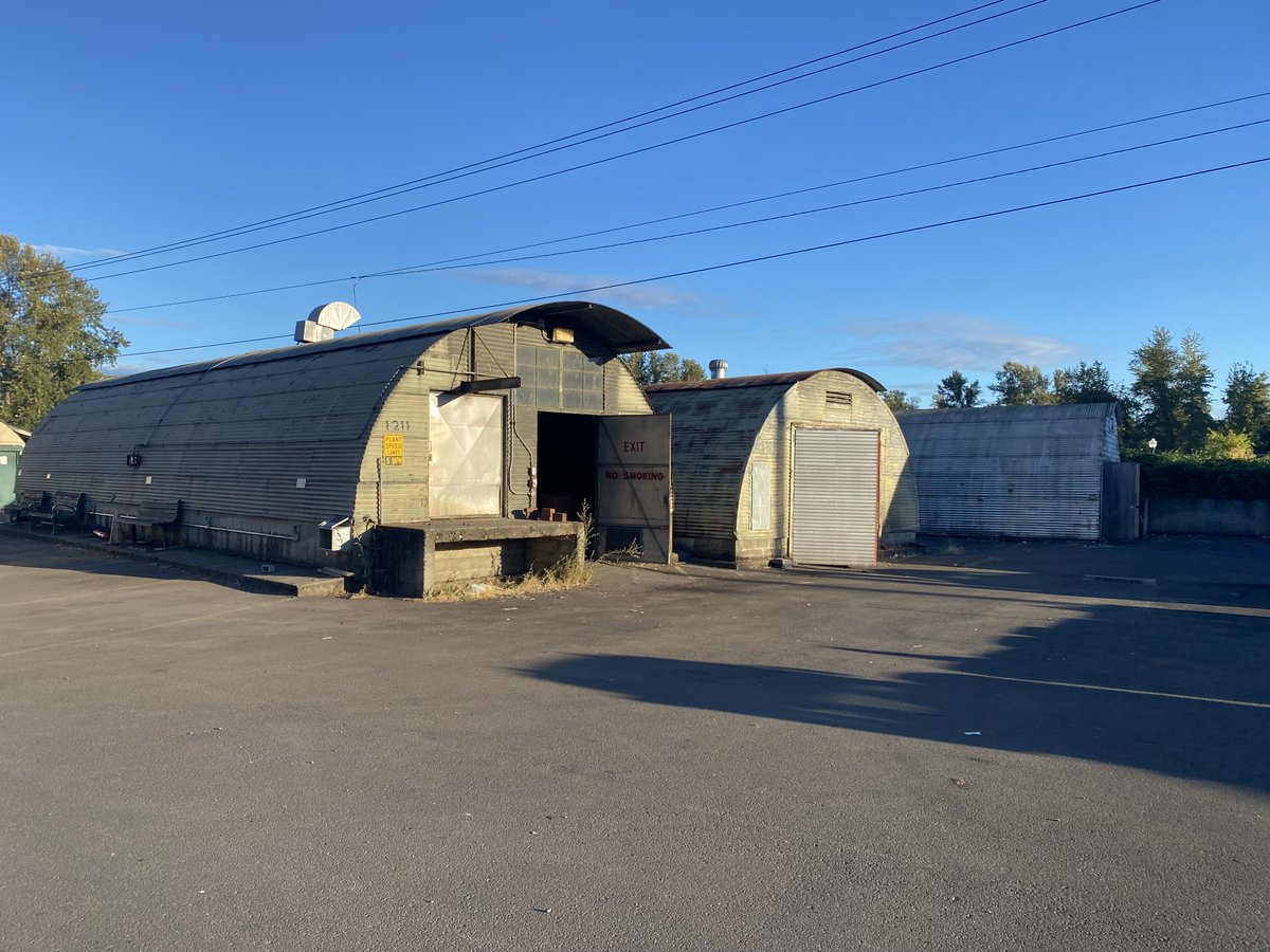 UofOCPFM's tweet photo. Progress pictures from the removal of CPFM's Quonset buildings. Check back in the coming weeks to see the final outcome! #HowDucksWork https://t.co/Z2KRTeuqpI