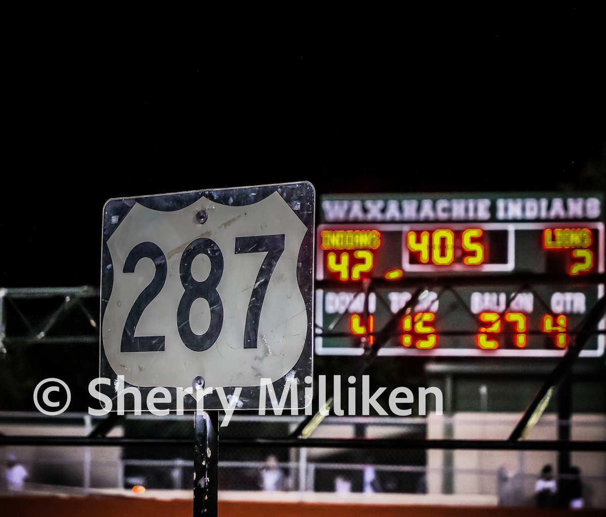 sherry_milliken's tweet photo. ICYMI #IYKYK #DCTF #TXHSFB #RIVALRY #TEXASFOOTBALL #ihss @NDNFootball https://t.co/MEr23gUTGg