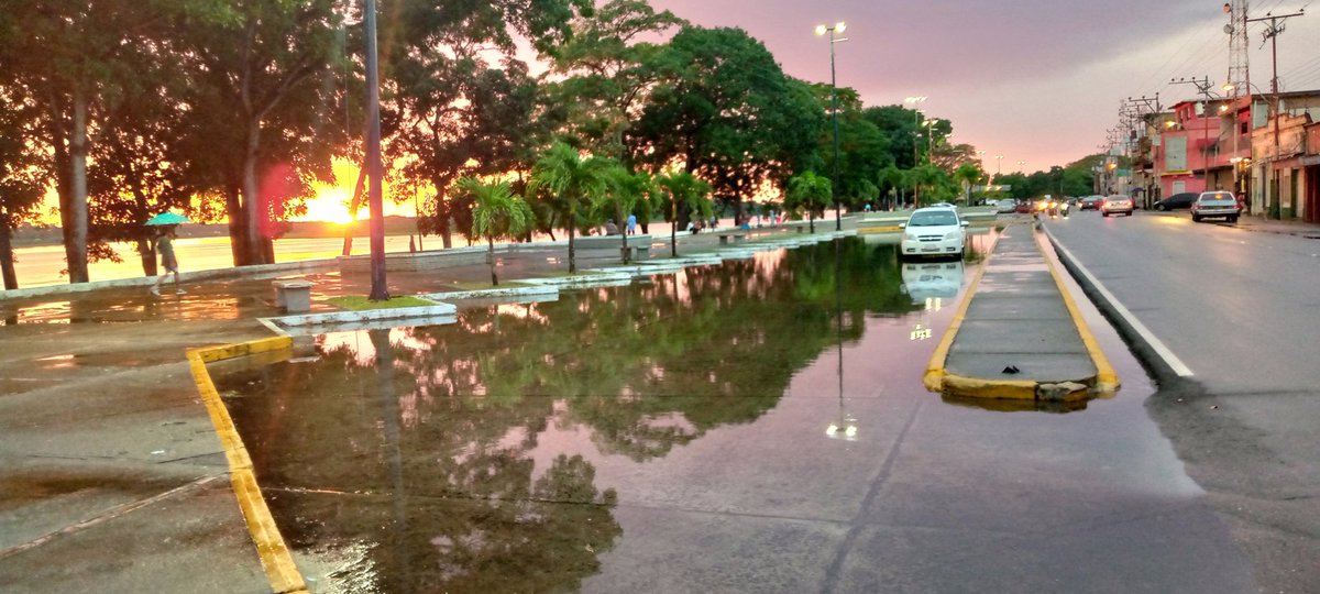 Mi Hermosa y Bella Tucupita y su Atardecer ... Su Magestuosidad y Elegancias Conquista mente y corazón
<a href="/NicolasMaduro/">Nicolás Maduro</a> <a href="/ErikaPSUV/">Erika Farías Peña</a> <a href="/ffmdelta1/">ffmdelta</a> <a href="/GobLizeta/">Lizeta Hernández Abchi</a> <a href="/pedrodiazg59/">Pedro Diaz</a>  <a href="/agustinramonma1/">agustin ramon marin marin</a> <a href="/moisesgarcia67/">moises García</a> <a href="/_LaAvanzadora/">Yelitze Santaella</a> <a href="/carmenz1969/">carmen Cova</a> <a href="/Nahumjfernandez/">Nahum Fernandez</a>