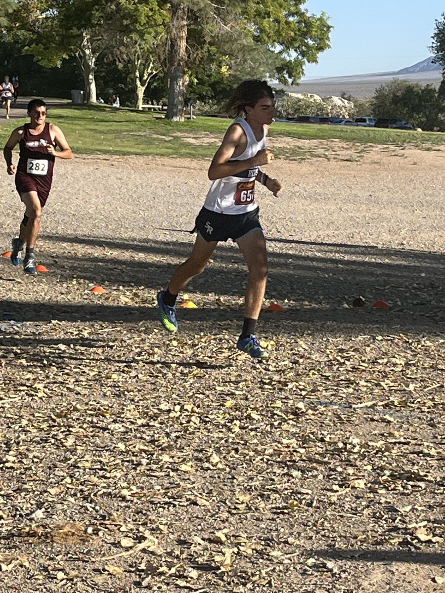 kidhelper1's tweet photo. Great start to the XC season!!! #ShadowRidge
#LongHairRocks https://t.co/DXRdAyYPoH
