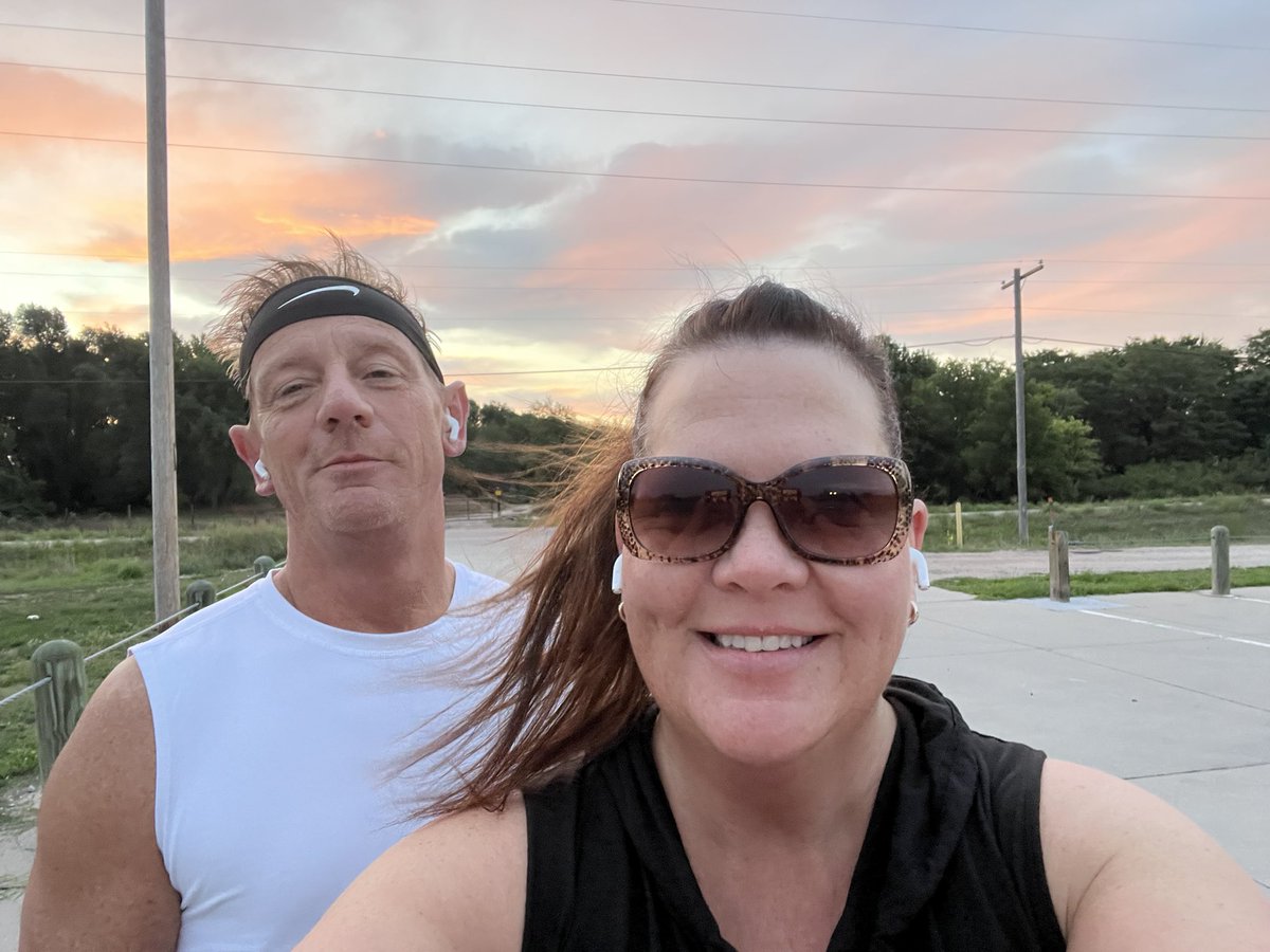 BandGirlSmith's tweet photo. Gorgeous morning to get in 22 miles on the bike! https://t.co/bAP46UXSYG