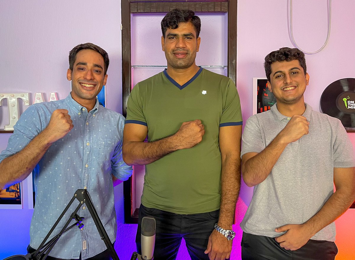 On the Mic (@on_themic) on Twitter photo 2022-08-27 15:16:43 🔥Podcast Announcement🔥
#ArshadNadeem is coming to On the Mic 🎙on Monday 29th August!
Yes! Your eyes don’t deceive you, #Pakistan’s 🇵🇰 very own #CommonwealthGames2022 Gold Medalist🥇& Record Breaking Javelin Thrower, Arshad Nadeem will be gracing our mics this coming Monday! 🔥Podcast Announcement🔥
#ArshadNadeem is coming to On the Mic 🎙on Monday 29th August!
Yes! Your eyes don’t deceive you, #Pakistan’s 🇵🇰 very own #CommonwealthGames2022 Gold Medalist🥇& Record Breaking Javelin Thrower, Arshad Nadeem will be gracing our mics this coming Monday!
