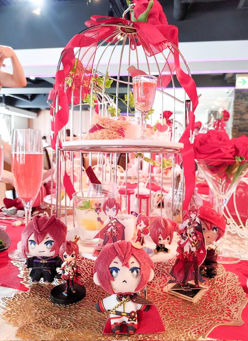 リドルくんの誕生日パーティーをしてきたよおおおおおおおをををををを寮長ヲヲヲヲヲヲお誕生日おめでとうございましたァァァンンンこの世に生まれてくれてありがとう…………… 