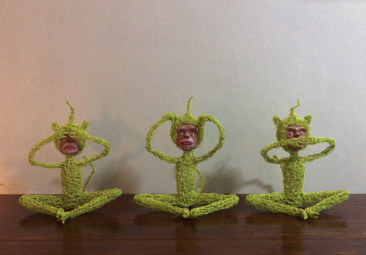 three monkeys #sculpture #monkey