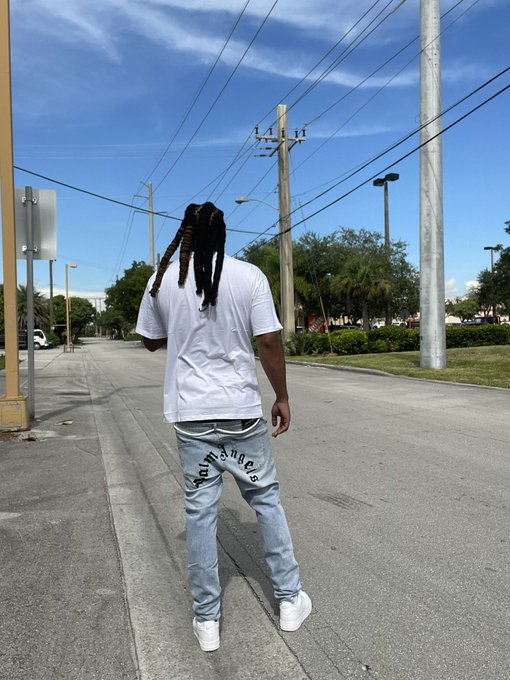 Miami what&rsquo;s poppin 😈 https://t.co/BtrNEKUEiy<a href="/tag/timeismoneyent"class="tags"><span>#timeismoneyent</span></a><a href="/tag/burberryhuncho"class="tags"><span>#burberryhuncho</span></a>