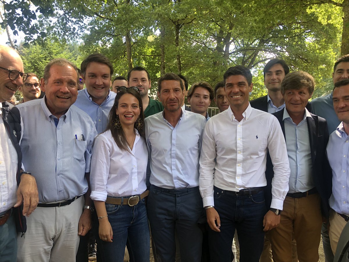 max_brisson's tweet photo. 🔹Bravo @GG_Guerin pour le lancement de ”Territoire en perspectives” sur les bords du Lac de Vassiviere autour de @davidlisnard et @AurelienPradie. 

🗣”Faire confiance aux élus, leur donner de la liberté pour s’adapter à la diversité des situations”, au cœur de mon intervention. https://t.co/0inbYxvn3L