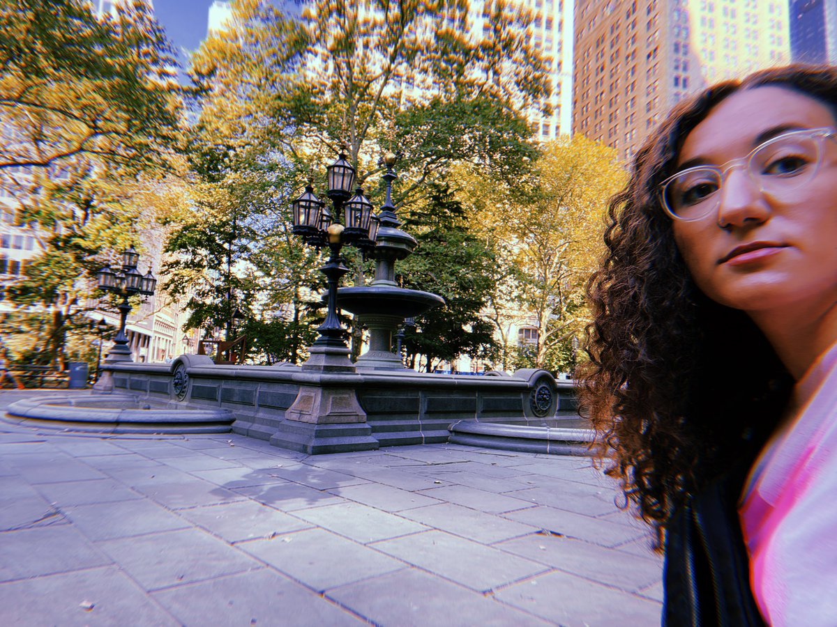 myri_'s tweet photo. taking in my last hours of nyc in city hall park :( https://t.co/9S5AmJYBIj