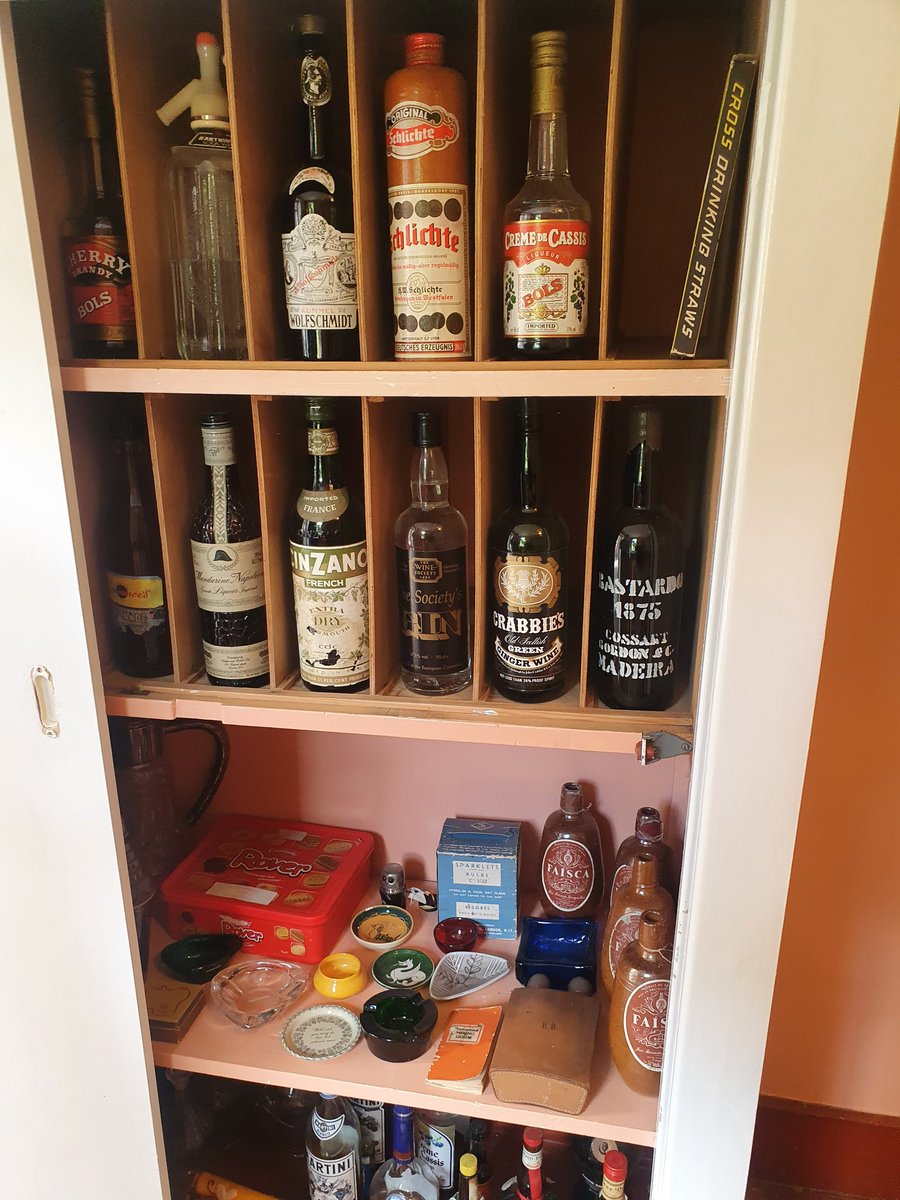 So many treasures to enjoy at <a href="/BrittenOfficial/">The Britten Pears Archive</a> from a serene composing studio to Britten and Pears' cocktail shelf! Fabulous #storiesfromthearchive talk too. Thanks @CHilton_BB for sharing such a rich history of the War Requiem