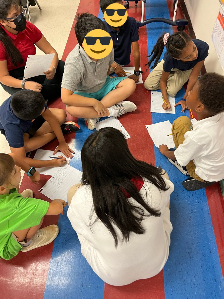 wendy_widis's tweet photo. I had the privilege of teaching @mathnerd96 Social Studies and Math Class this week! What a hardworking group of kiddos! #smallgroupsrock #jigsawprotocol #showingPRIDE @shavanda_toomer @nancy_lahey @mrsuremovich @NealatWoodland @ElizabethSapp4 @WoodlandES https://t.co/lGXbRzI1H4