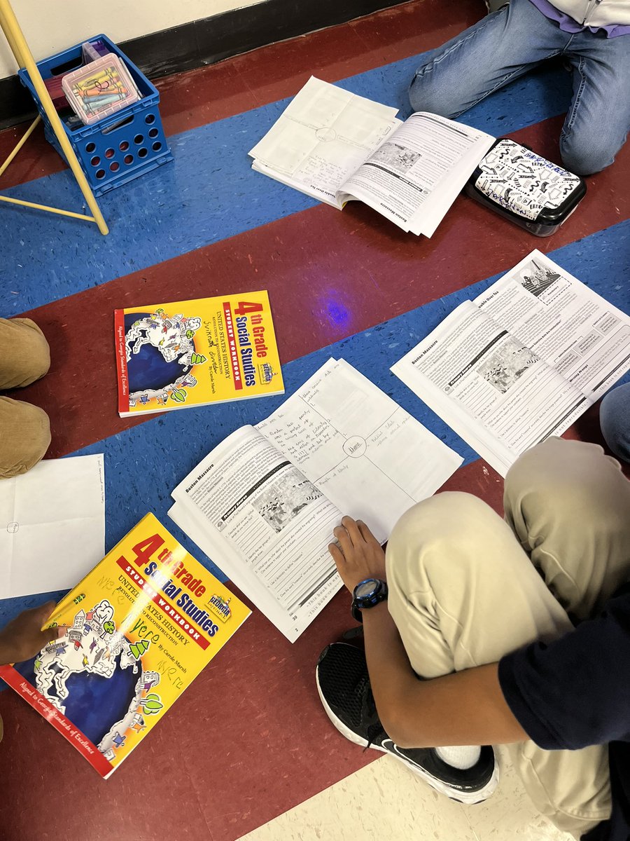 wendy_widis's tweet photo. I had the privilege of teaching @mathnerd96 Social Studies and Math Class this week! What a hardworking group of kiddos! #smallgroupsrock #jigsawprotocol #showingPRIDE @shavanda_toomer @nancy_lahey @mrsuremovich @NealatWoodland @ElizabethSapp4 @WoodlandES https://t.co/lGXbRzI1H4