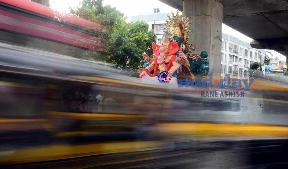 AshishRane2's tweet photo. SOMETHING ARTISTIC
#ganapatibappa #idiol leaving from the #workshop towards their #pandals from #lalbaug idiol made by #khatu and #rajanzaad #Ganpatifestival #GanpatiBappaMorya #GaneshChaturthi #GaneshUtsav #GaneshChaturthi2022 https://t.co/NMHuhoOpJU