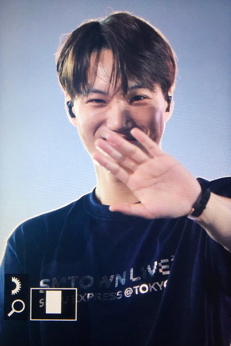 HamsaKai88's tweet photo. Niniπ~
#EXO #μνΈ #μμ°λ―Ό #μ²Έ #μΉ΄μ΄
#exo #kai #SUHO #Chen #xium #KYUNGSOO #DO #EXOtoTOKYO #SMTOWNLIVE2022_TOKYO @weareoneEXO https://t.co/jnkgJvinyd