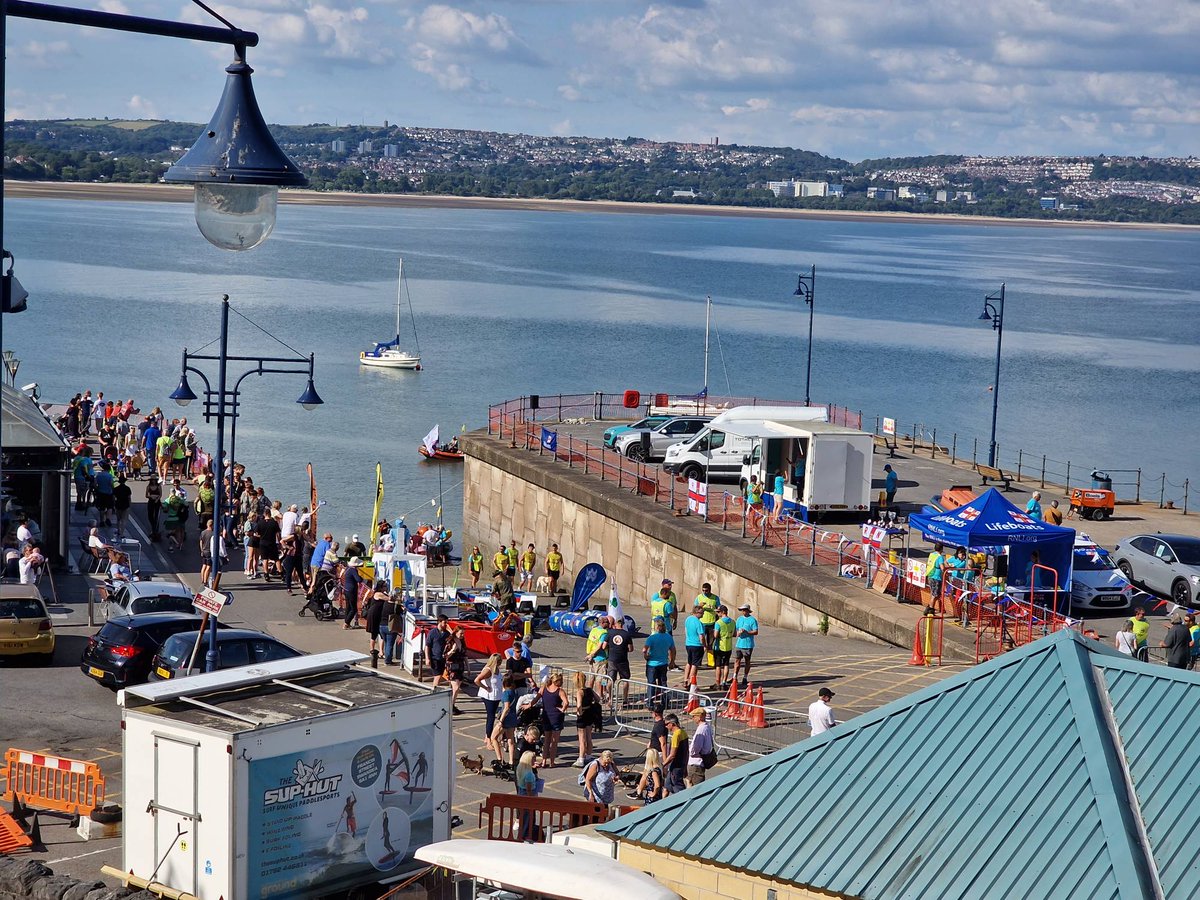 Things are hotting up for the RNLI Raft Race.

Official kick off is at 6, the beer is cold, the roof is warm and the smoked beef rolls are amazing!

Come join us!