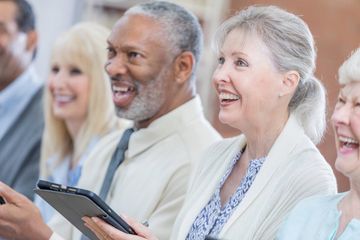 TNPharmacists's tweet photo. Have a conversation with someone this week about how to reduce the risk of falling? Talking about falls prevention is one of the best ways to educate and raise awareness. Use this guide from @NCOAging to learn how. https://t.co/nwWaWSRaC5 #FallsPreventionAwarenessWeek #TPATips https://t.co/I49mFieFGm