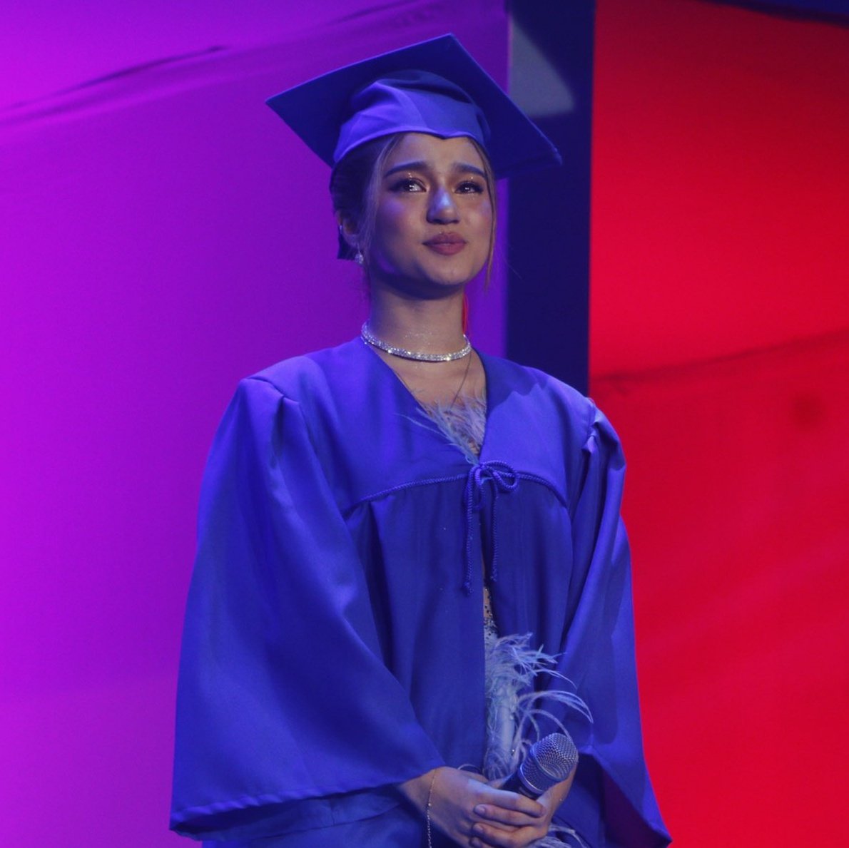 belledetulipes's tweet photo. to my love, @bellemariano02 no words can describe how proud i am of you for pulling through today despite not feeling well. also to how much you've sacrificed for accepting a role, for three years it finally all payed off tonight. proud is an understatement #bellemariano 🥹💗 https://t.co/sf5FQjbPIb