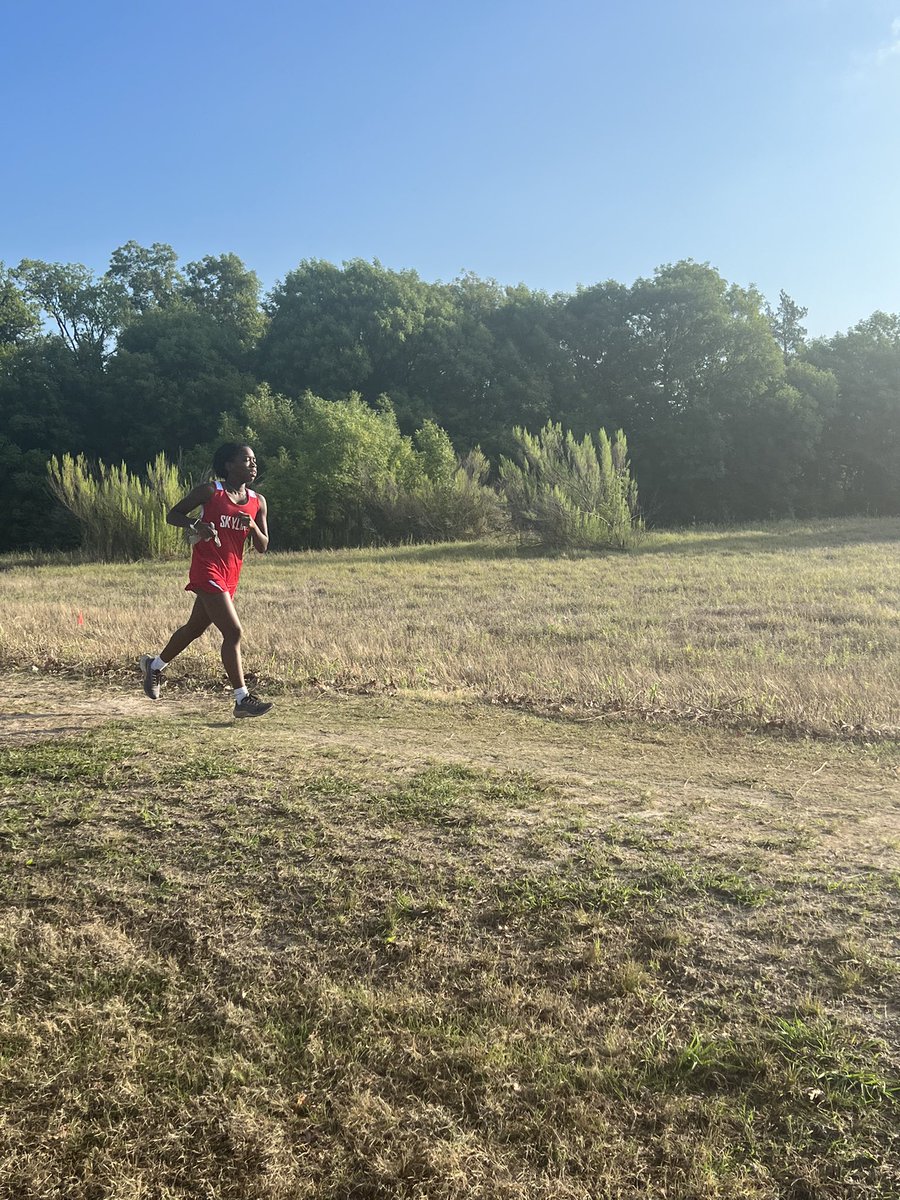 skyline_xc's tweet photo. Skyline Raiders @ the Greenhill/Luke’s locker 6 Mile Relay 

 @SkylineAthDept @dallasathletics https://t.co/DVVffSqMb3