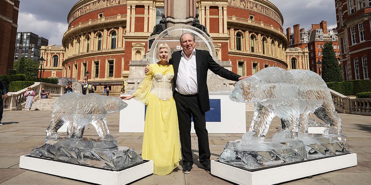 BBCEarth's tweet image. The stunning ice sculptures making their way to the #EarthProm at @RoyalAlbertHall today ❄️

Frozen Planet II, coming to @BBCOne and @BBCiPlayer Sunday 11th September at 8pm.

#FrozenPlanet2 @bbcproms @HansZimmer @AURORAmusic