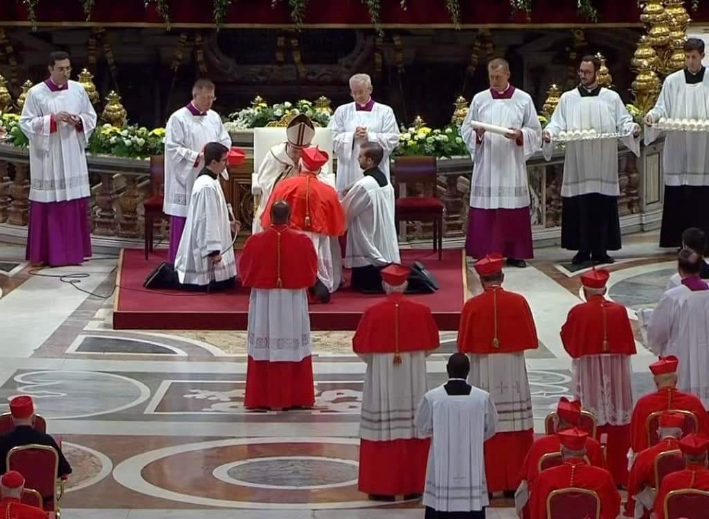 Habemus Cardinalem ! #CardinalAveline