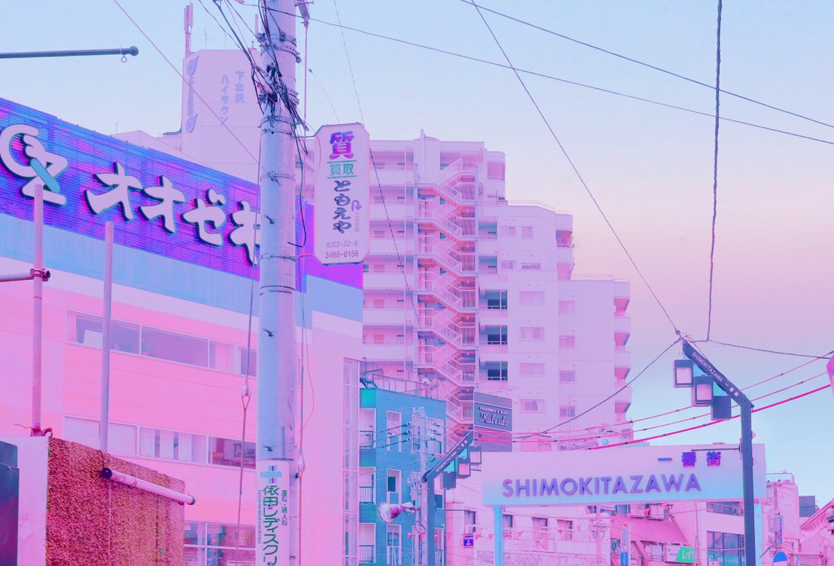 Owakita_'s tweet photo. Tokyo in a Sailor Moon colour palette 💜 https://t.co/97MsPu9nf6