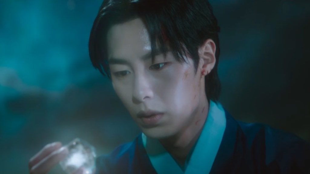 kdramaspost's tweet photo. I will never shut up about how magnificent AOS cinematography is 🤩 #AlchemyOfSouls #AlchemyOfSoulsEp19 https://t.co/gBgtgpPtQi