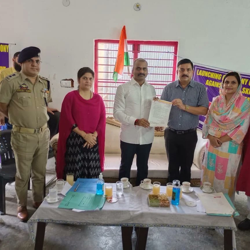 nag_saraf's tweet photo. Dr. L. Murugan, Union Minister of State for Fisheries, Animal Husbandry, Dairying &amp; Information and Broadcasting At Reasi https://t.co/M8E4L9kuAe