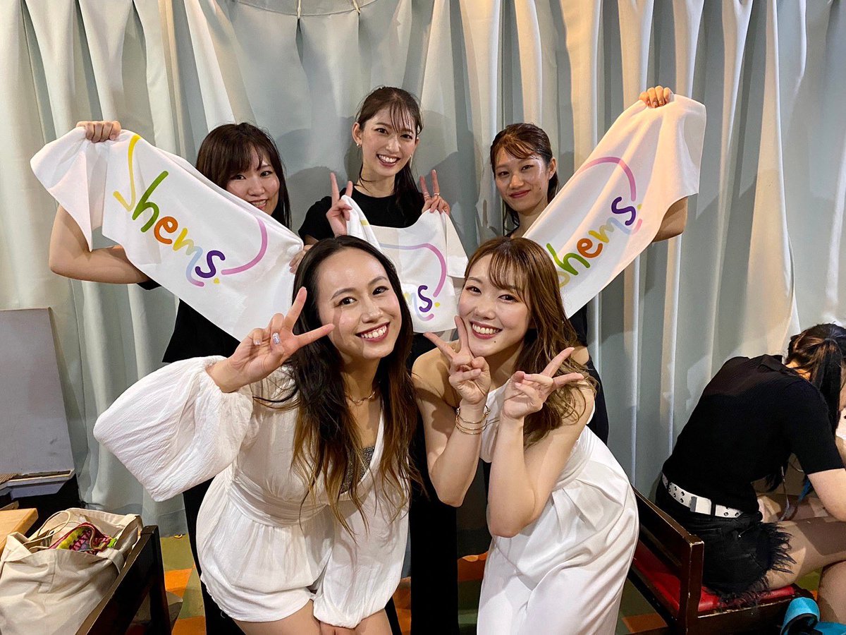 shems_unit's tweet photo. 会場まで会いに来てくれた皆様、オンラインで応援してくれた皆様!
ありがとうございました💜💚
久しぶりに皆さんにお会いできてとってもとっても嬉しかったです🙌🏻最高に幸せな時間でした🥺✨
やっぱりLIVEって会えるって楽しいね💓いつも応援ありがとうございます!!
#shems. #Live @mismatch_live https://t.co/zR4pnz2mRc