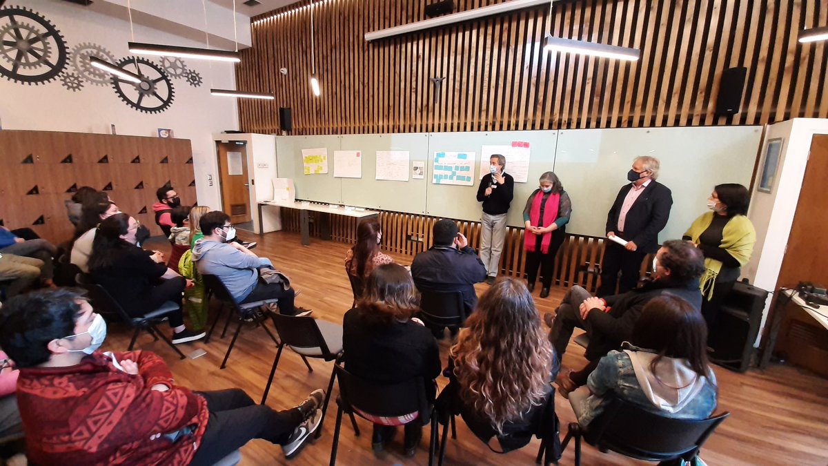 oped_uc's tweet photo. Gran jornada de trabajo de @oped_uc junto a Michael #Hoechsmann en @fcomuc #alfabetización #mediatica #AMI #educacion #digital #redessociales #desinformacion #tecnologia https://t.co/QvZhd7uWeg