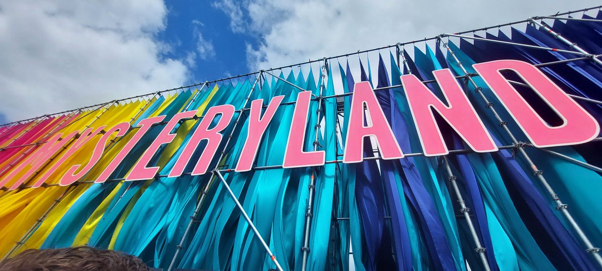 112meerlanden's tweet photo. #Haarlemmermeer vanwege het evenement @mysteryland zijn er vanavond wegen afgesloten.  Plan voor vertrek je route.
*De N205 (Drie Merenweg) is afgesloten vanaf 21.00 uur.

*De verbindingsweg tussen de N201 (Kruisweg) en de N205 (Drie Merenweg) afgesloten vanaf 21.00 uur. https://t.co/TomXHPpQ84