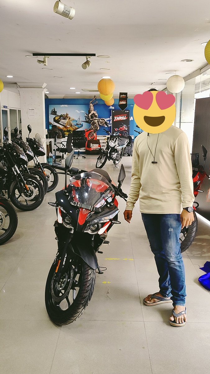urstrulytejaMB's tweet photo. August Dump is all about
#New_Bike 😎
#New_Job 🥳
And #PokriSpecialShow at @ sudarshan 35mm 🙏🙌 https://t.co/7V249U8cUK