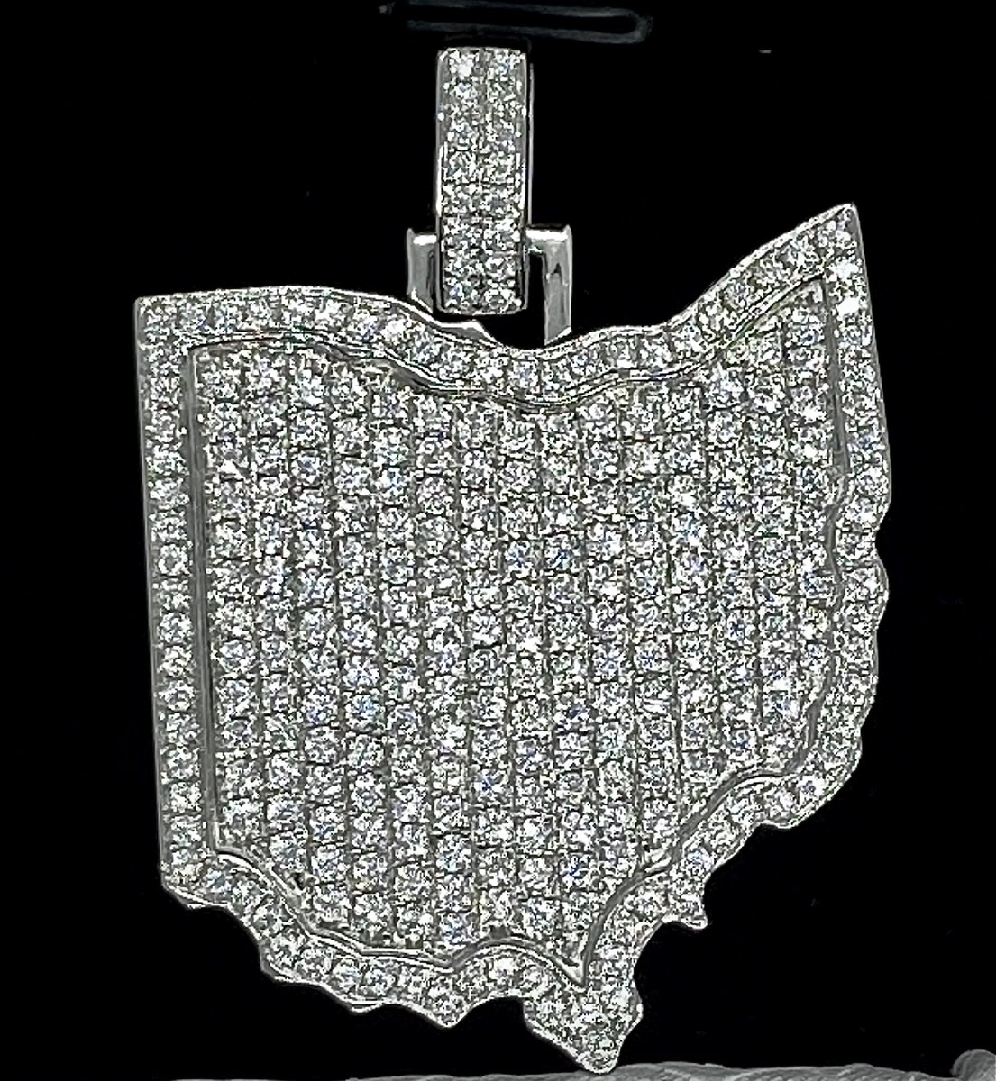 JasonPenix3's tweet photo. Excited to share the latest addition to my #etsy shop: Ohio state pendant https://t.co/EluWEmrCqo #moissanite #custompendant #ohiostate #ohiopendant #ohiostatependant #icedpendant #unisexjewelry #unisexpendant #silverpendant https://t.co/PJbVECJcRe