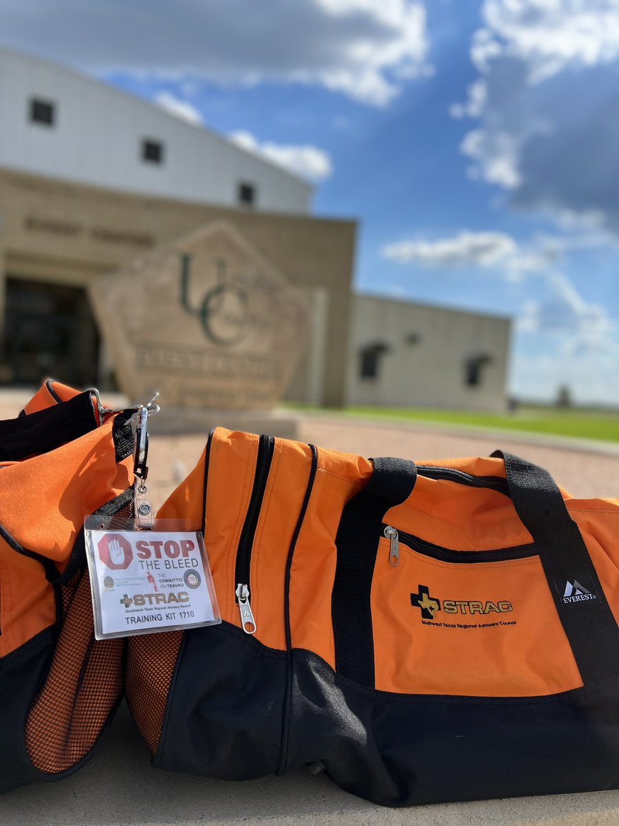 liaoroussos's tweet photo. So grateful to have the opportunity to teach @StopTheBleed with @brandyjo1211 in our @STRAC region of #Uvalde ! We have more instructors ⛑in #Concan #Hondo and #Uvalde to teach bystanders bleeding control 💪🏻🩸

#whentraumacentersworktogether
#StrongerTogether 
#mayahstrong https://t.co/yNxrVFPSeE
