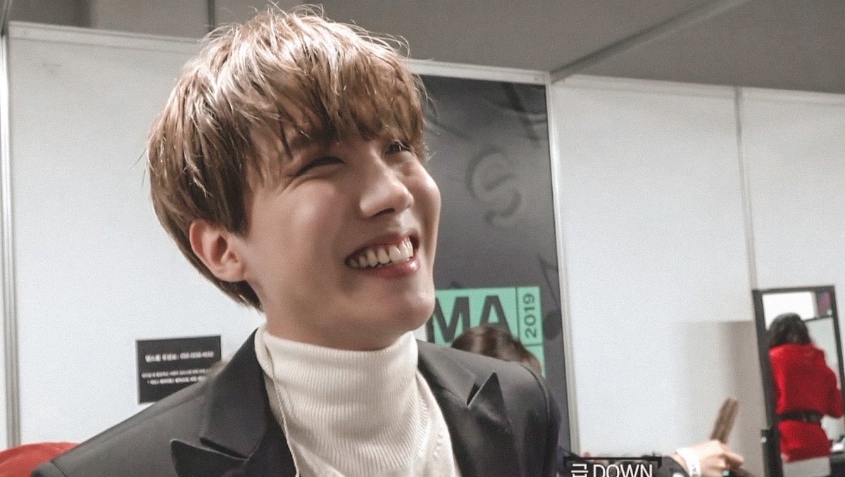 jhopesarchive's tweet photo. hoseok owns the sweetest smile https://t.co/5zAbrI9gdU