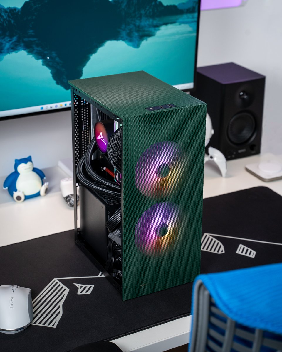 mastersoftech_'s tweet photo. This is the new SSUPD Meshroom S in Sage Green 🤩 More info on this PC case here: https://t.co/stROCMsXEU #SSUPD #MeshroomS https://t.co/KafQpcYYgN