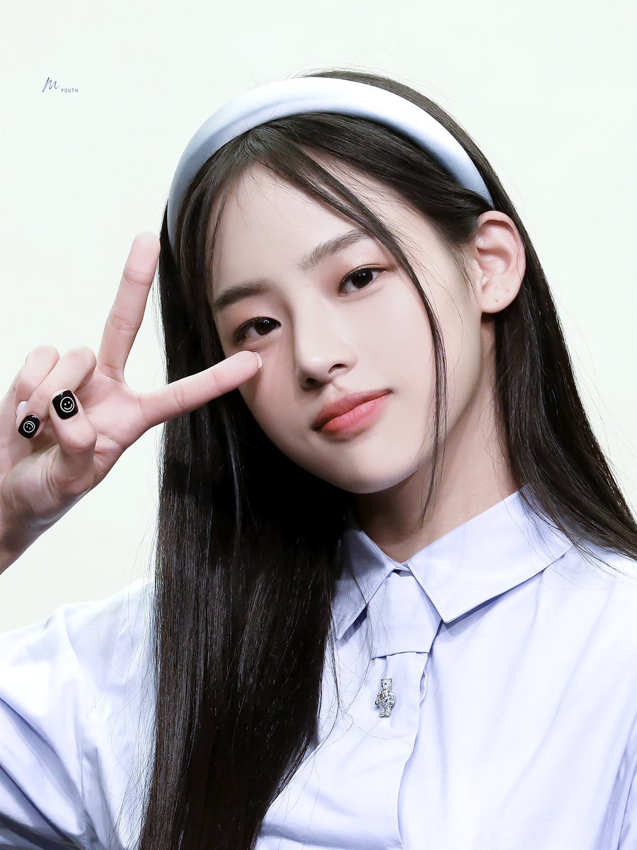 Myouth_NJS's tweet image. [HQ] 220821 M2U 팬싸 민지

민지가 말하는 민지의 매력포인트 3가지
1 뉴진스다!!
2 입술
3 목소리
#Myouth_Minji
#뉴진스 #NewJeans #MINJI