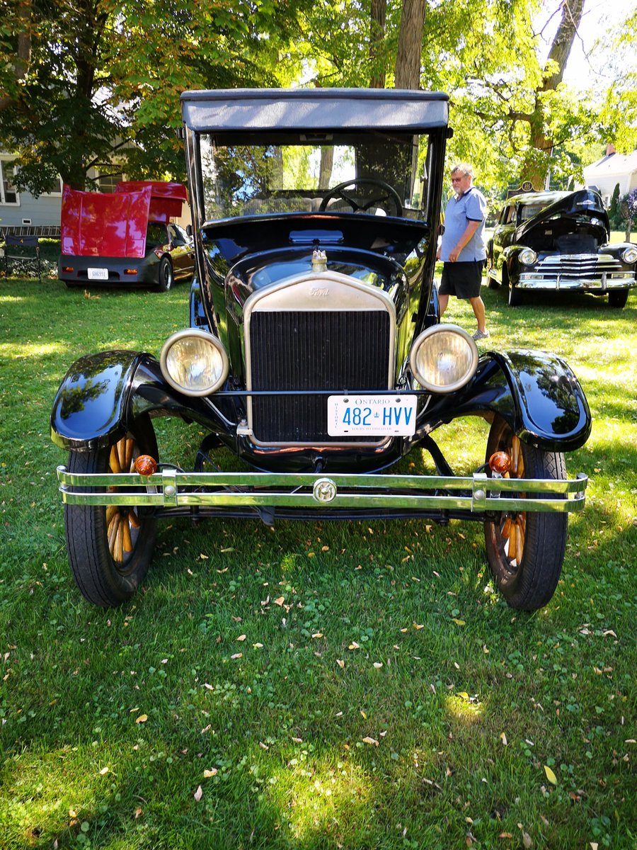 Wonderful cars at Nelles Manor Museum.
