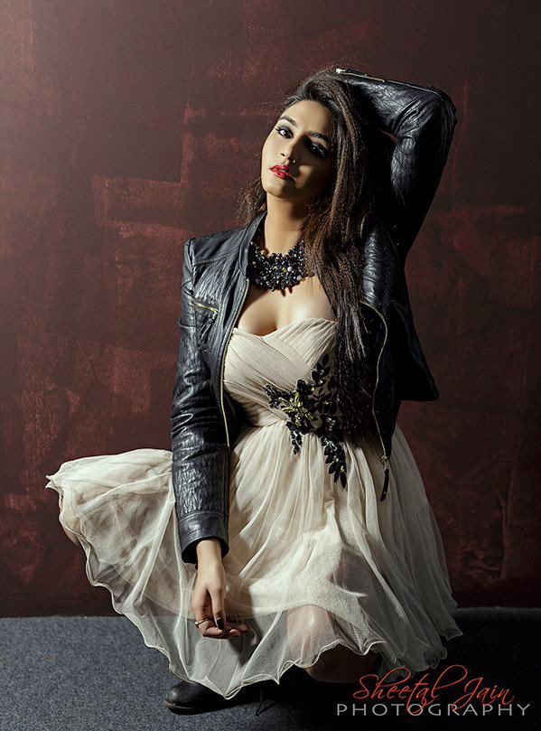 RaginiFanClub's tweet photo. @raginidwivedi24 Mass queen! :) https://t.co/aPTyl55nGs
