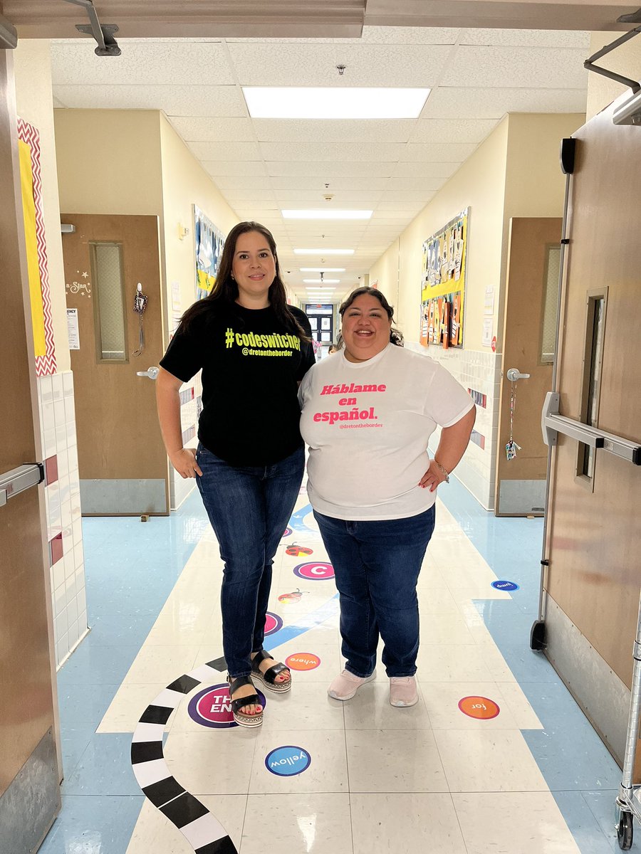 VDomiPLGuru's tweet photo. 👀 at our @BESSSAISD dynamic Kinder Dual Language Duo! They are proud to be Bilingual its their Super Power! #codeswitcher #hablameenespanol @DrETontheBorder https://t.co/yDyCW4f72l