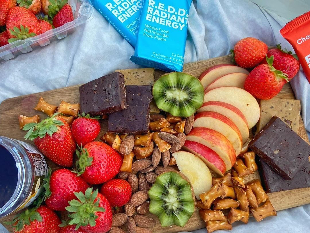 This superfood snack board is everything we've ever wished for and more! 😍 Stacked with superfoods such as strawberries, almonds, apples and R.E.D.D. Bars, this snack board is sure to keep you feeling energized!