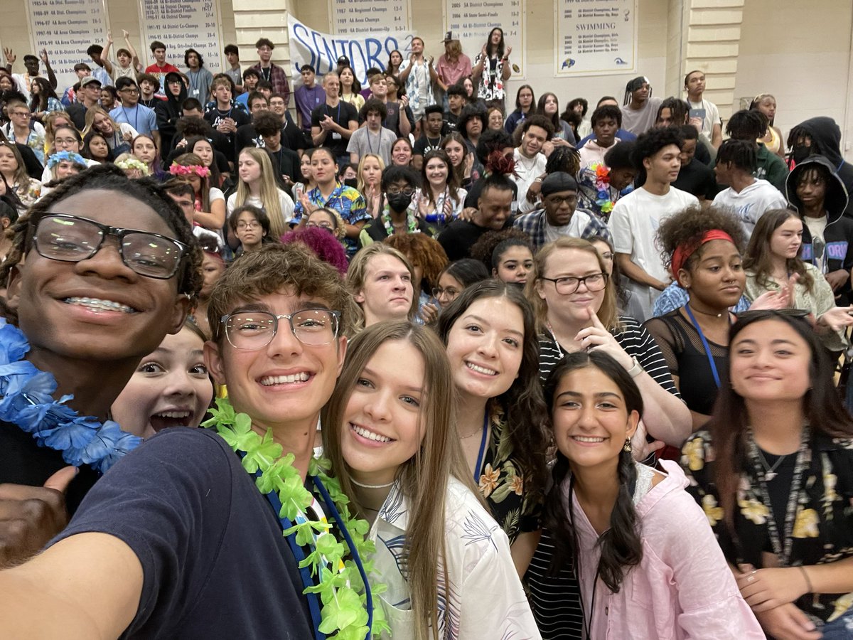 SC_StuCouncil's tweet photo. What a great pep rally! Buffs are ready for their first football game against the Madison Mavericks! #goBuffs @SamuelClemensHS https://t.co/WHbNyVFjnl