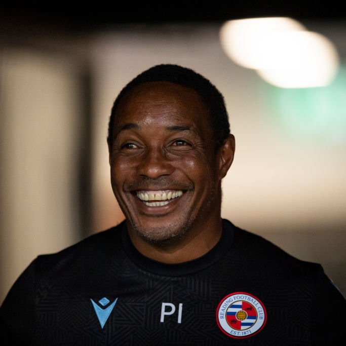 bet365's tweet image. Lost key players in the summer including John Swift and Josh Laurent.

Forced to sign free agents and complete loan signings due to a transfer embargo.

And yet Reading sit top of the Championship after four wins from their opening six matches.

👏 Impressive start.

#ReadingFC