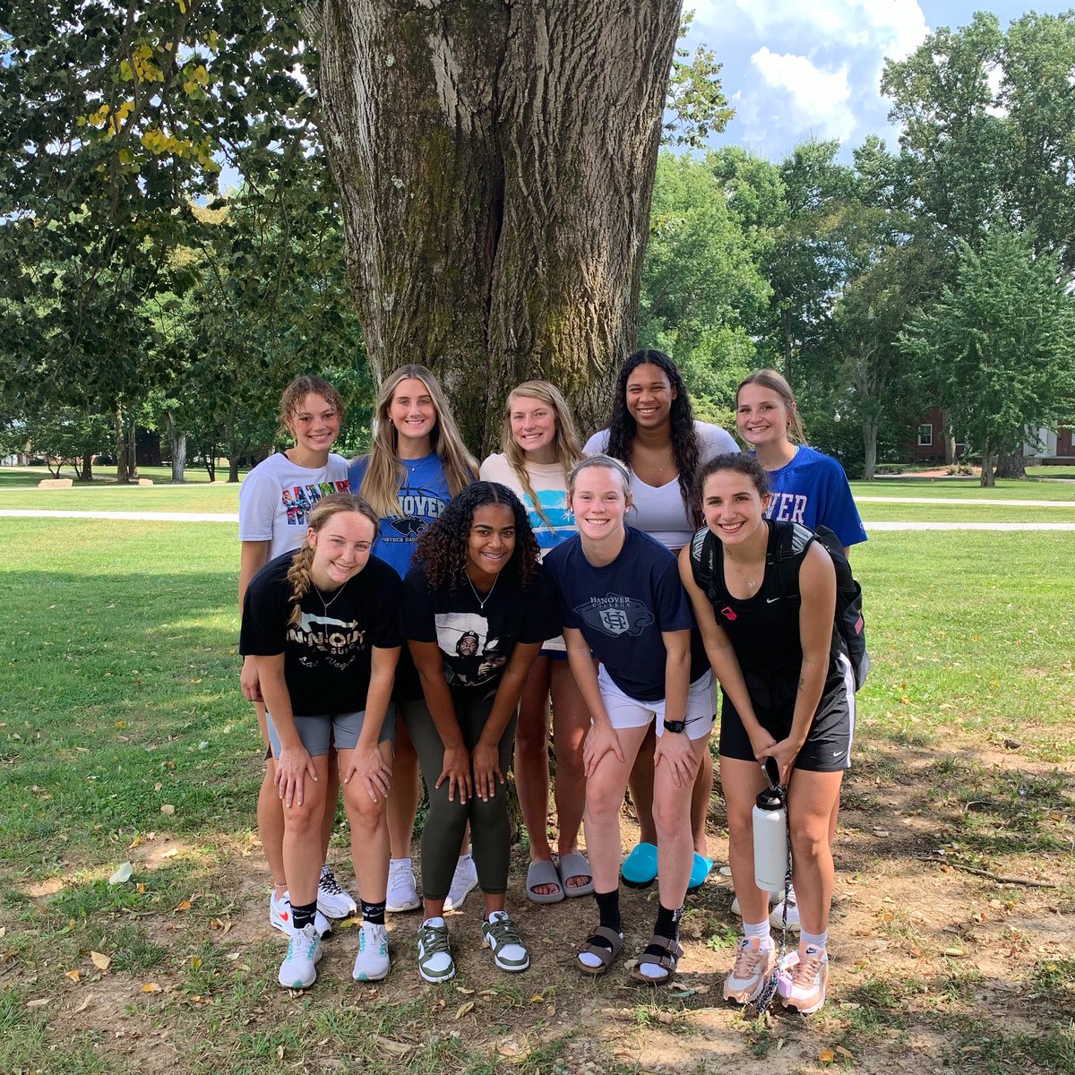 HanoverWBB's tweet photo. Excited to welcome our first-year class to their new home of HC and our basketball wolfpack🤩 https://t.co/Yh1iRkOqTC