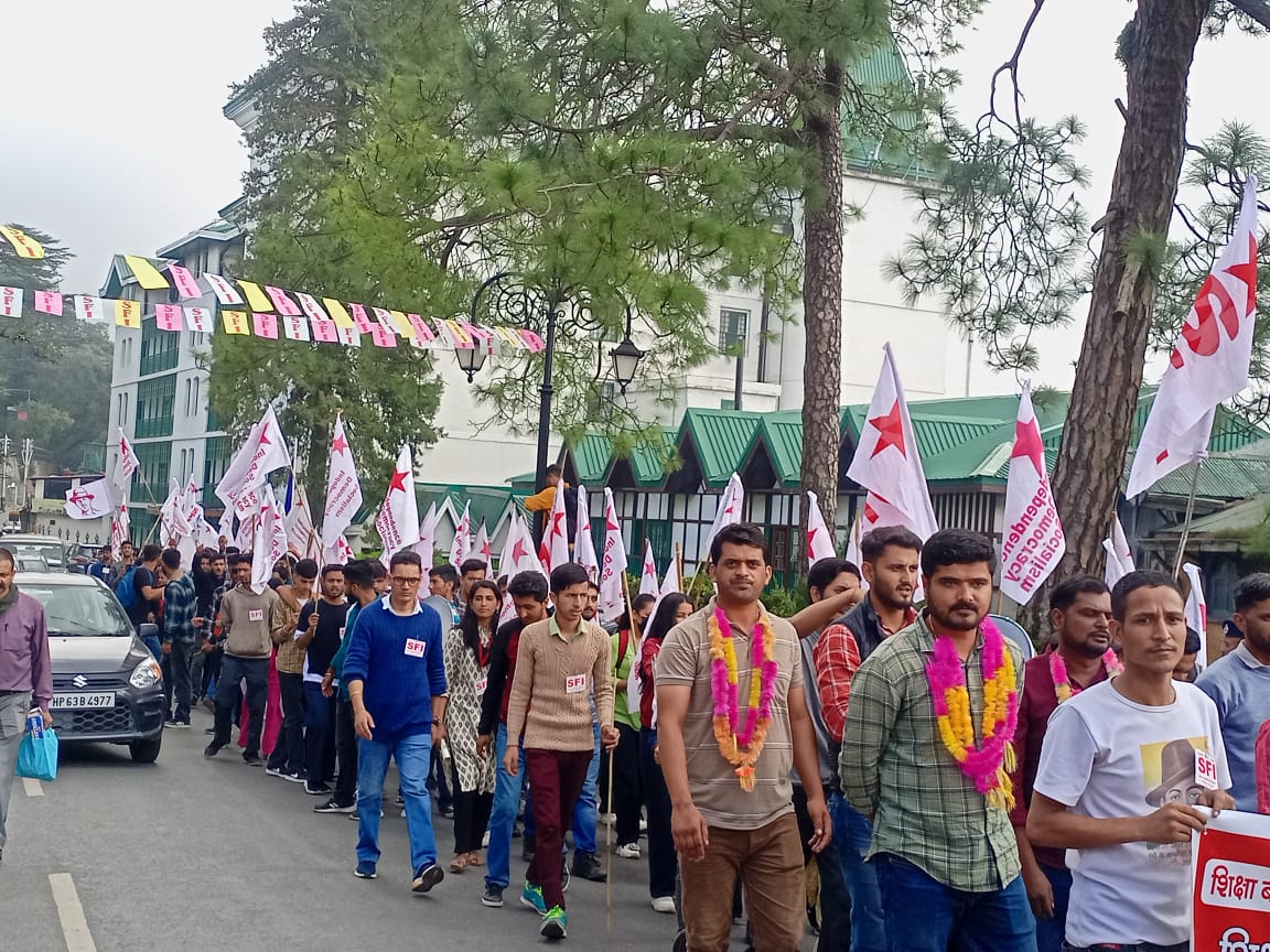 sfihpu's tweet photo. SFI #All_India_Jatha in Shimla, Himachal Pradesh.
Save Education, Save Constitution and Save our Country.
#sfihpu https://t.co/0E1P8x705Z