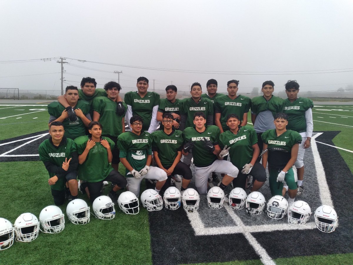 RhmsBobcats's tweet photo. Wishing our former Bobcats luck in today's Belgard Kup! #onceabobcatalwaysabobcat 🐾🐾 https://t.co/8sLItrp5I3