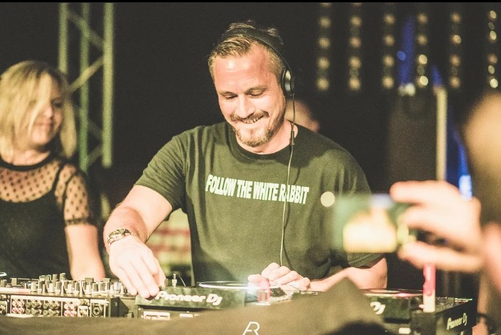AthomColombia's tweet photo. ๐ง #ESCUCHA | Ben Long @ 10 Years Time Warp Mannheim 28.03.2004
โถ๏ธ Check out #ThisMix here: https://t.co/DgGSR5krFO https://t.co/85mKRYGLod