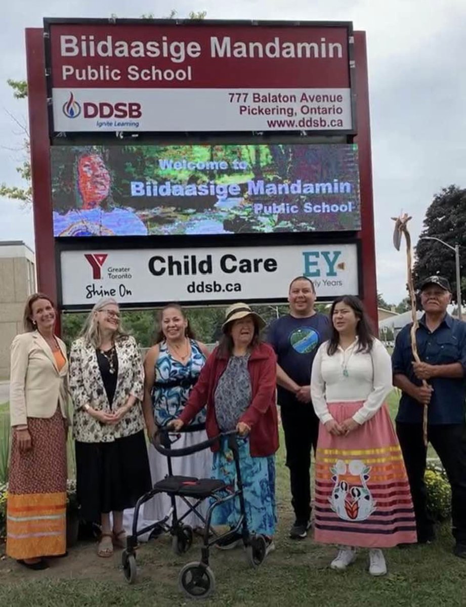 DhkBeau's tweet photo. In Ojibwe our word for school is akinomaagegamik (pronounced a-ki-no-maa-ge-ga-mik). My auntie Biidaasige Mandamin was a water walker- an environmentalist she advocated for clean drinking water for all Canadians- they named a school after her in Pickering, ON. https://t.co/puLZxrz0cW