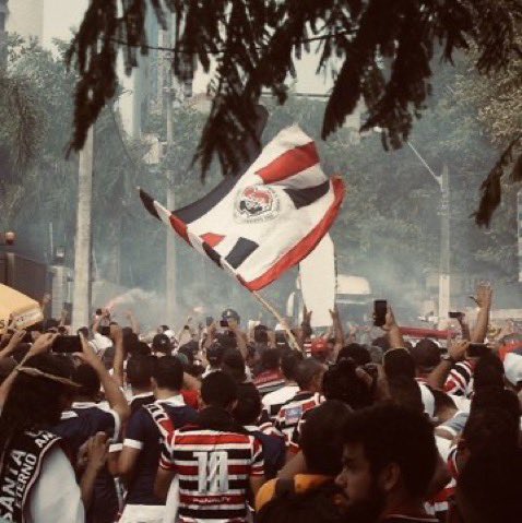 o santa cruz é o time de guerreiros,é o time do povo,é o time todos. e não podemos deixar ninguém matar o nosso clube. a situação é difícil,mas o santa cruz nasceu,e viverá eternamente!! 🖤🤍❤️

#SAFNOSANTA