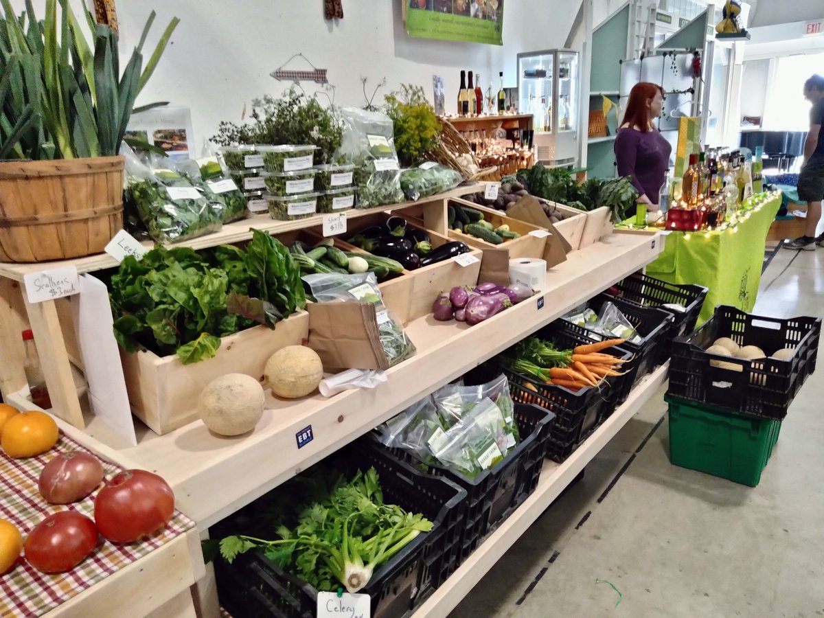 TPCLJ's tweet photo. @HolywoodHatesUS @DonJeffries #LibertyZone
#FarmersMarket
#LocalLocalLocal https://t.co/74yUN3BHmV