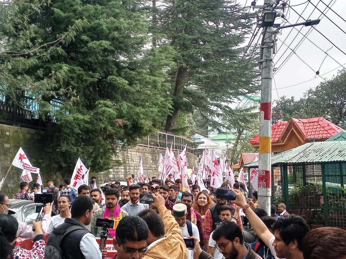 sfihpu's tweet photo. SFI #All_India_Jatha in Shimla, Himachal Pradesh.
Save Education, Save Constitution and Save our Country.
#sfihpu https://t.co/0E1P8x705Z