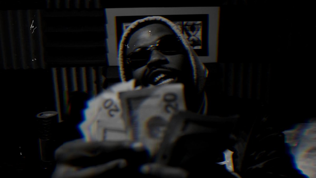 A_minus313's tweet image. #BLUCK 
Out Now!
📸 @LunarHaus
youtu.be/SugTSDf1ZY0