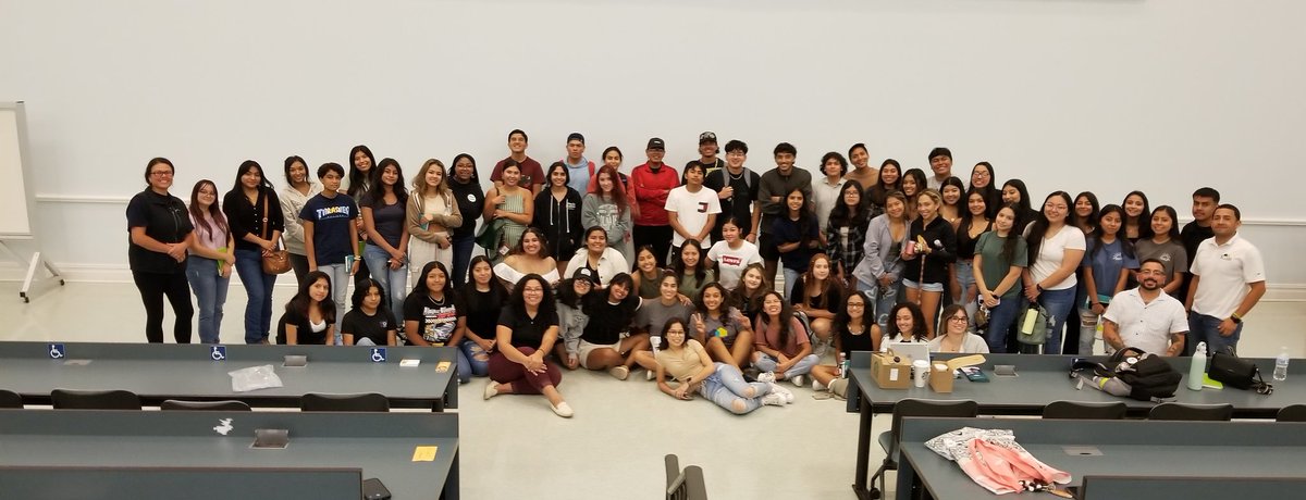 So excited to meet the 2022 MiCasa class! (UNCW mentoring program for hispanic/latino high school students)
#uncwmicasa